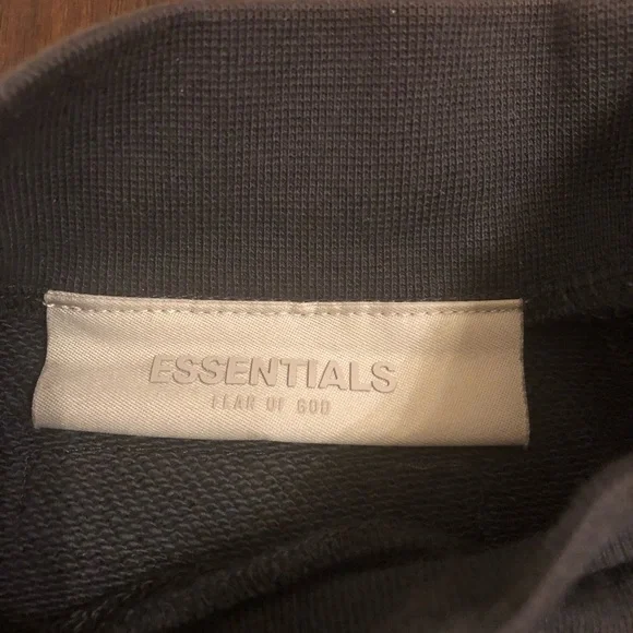 Essentials Fear of God Short Sleeve Sweatshirt - Picture 7 of 16